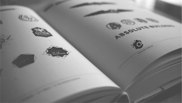libro de logotipos
